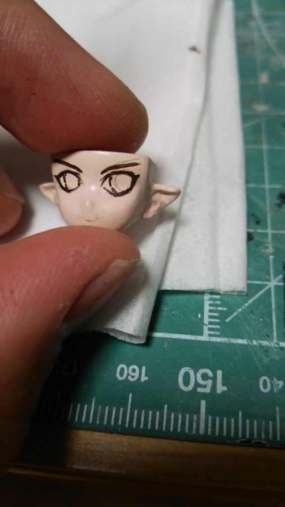目は原画を見ながら手描きで。横着なので下書き無し(汗)