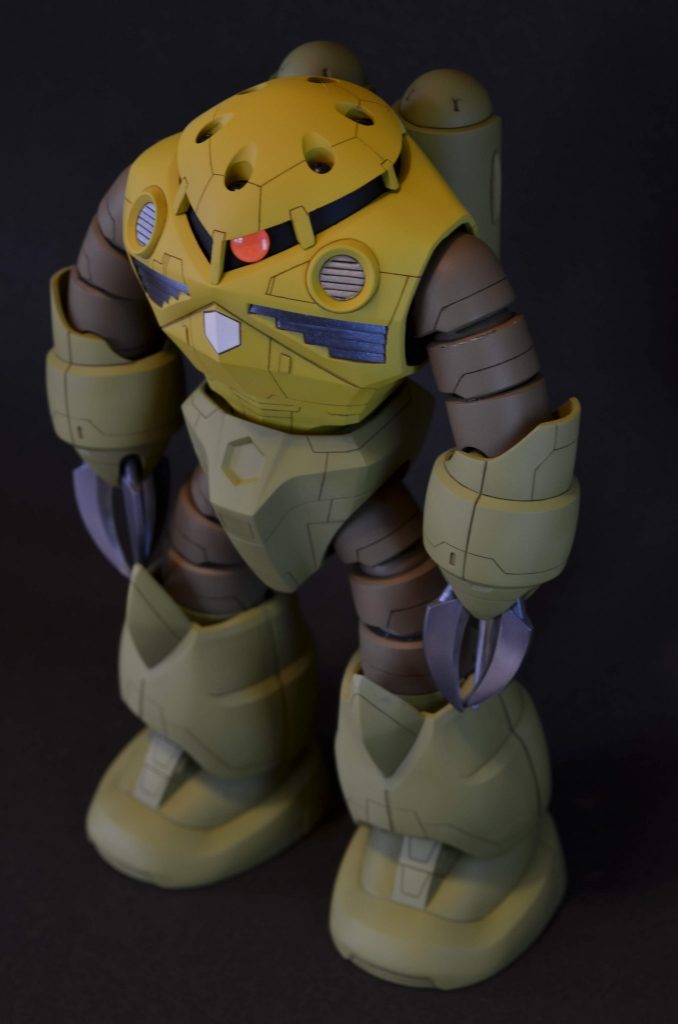 モノアイだけ、別部品です。Hアイズ使いました。