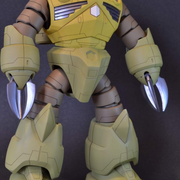 砂の中を泳ぐデザートズゴック