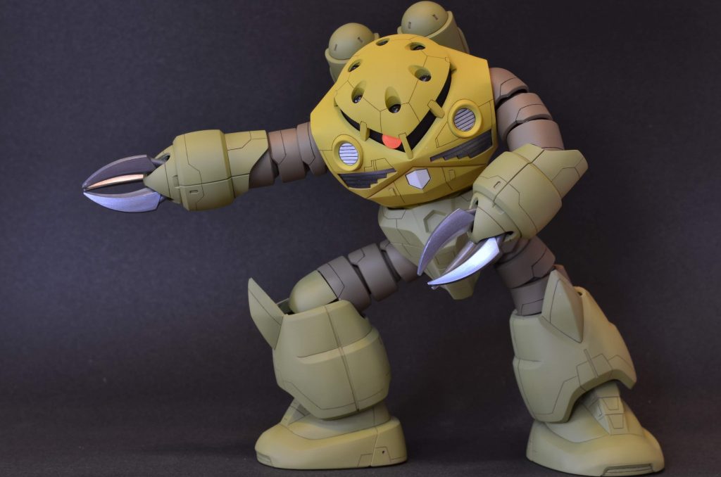 相手のジムはいませんが、ズゴックの攻撃といえば「突き」