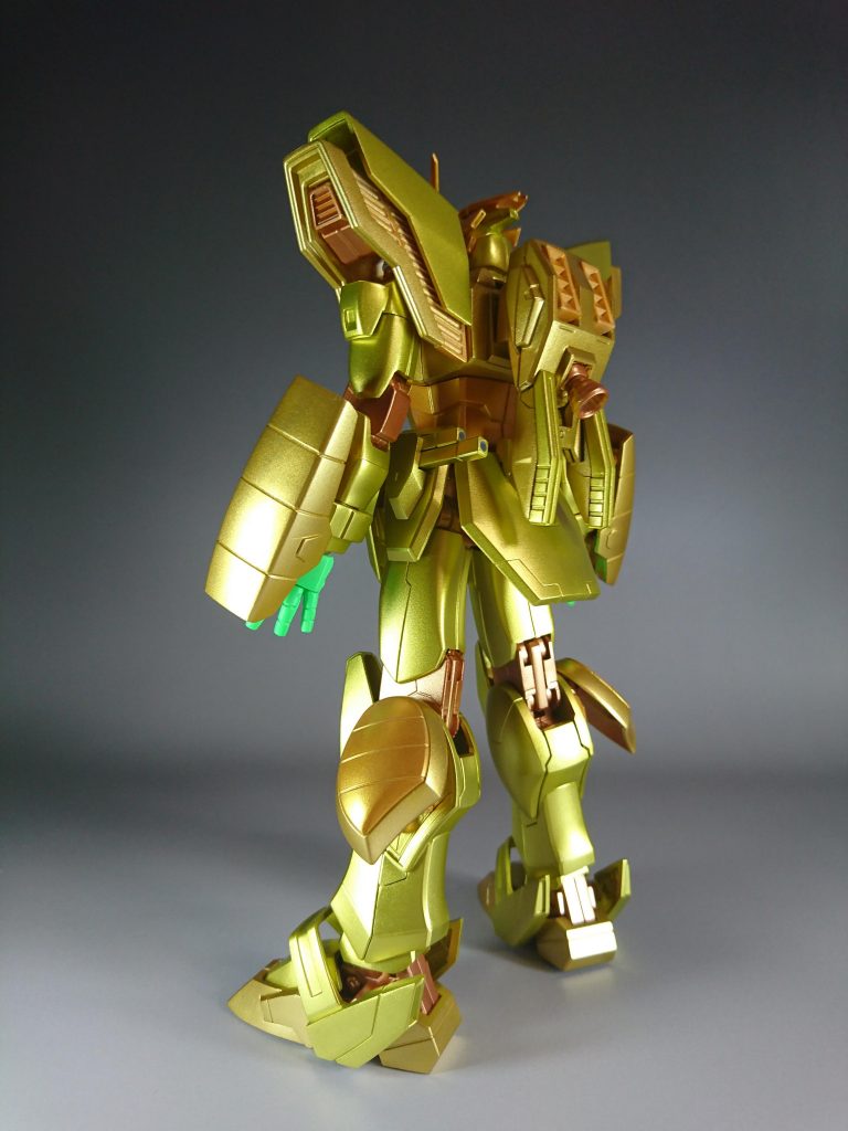 MG シャイニングガンダム–3枚目/制作者：滝 由佳理