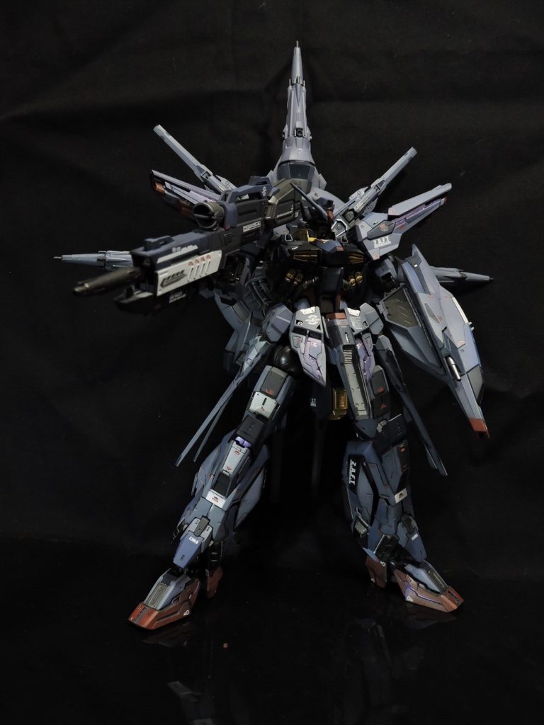 ここからは黒背景バージョンのポージングです。