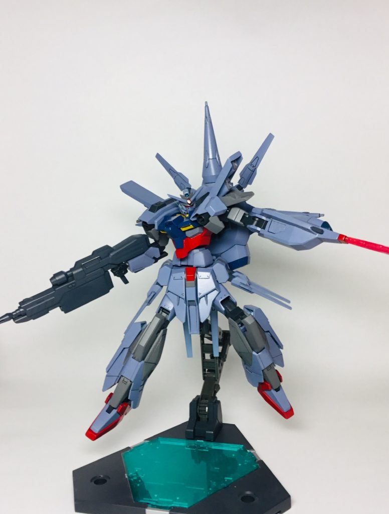 ビームサーベル2

今回は結構うまくポージングできたと思うのですがどうでしょうか？（ほとんどMGプロヴィデンスの説明書を参考にしたものですが…）