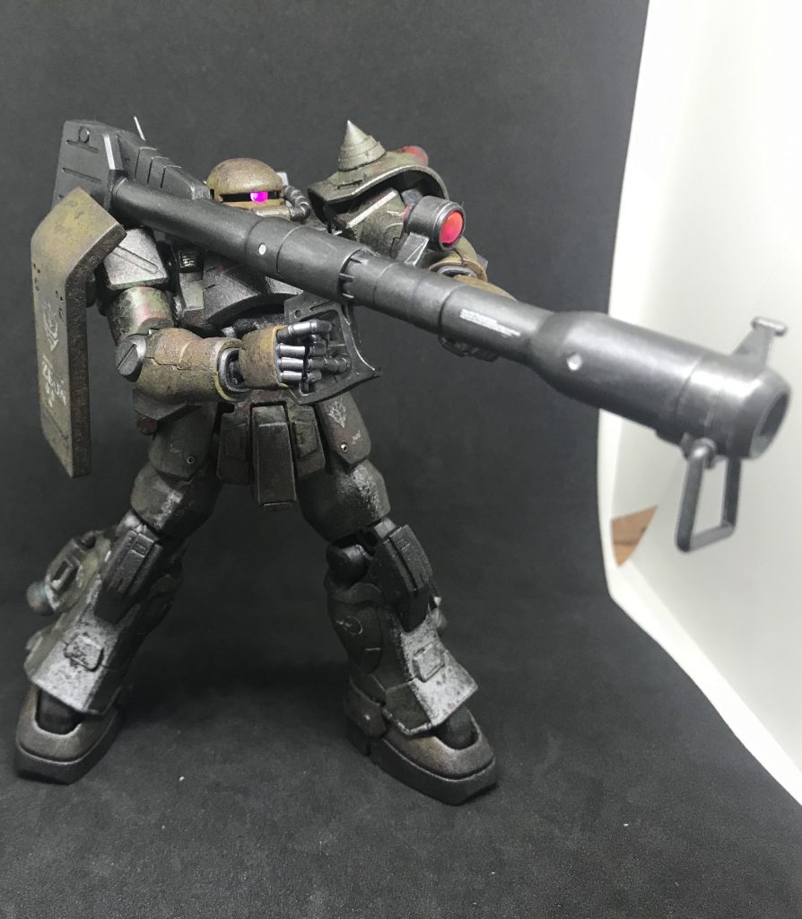 塗装はオリーブグリーン、ダークグリーンで塗装、塩ケープ剥がし、スポンジチッピングで汚し塗装しています。