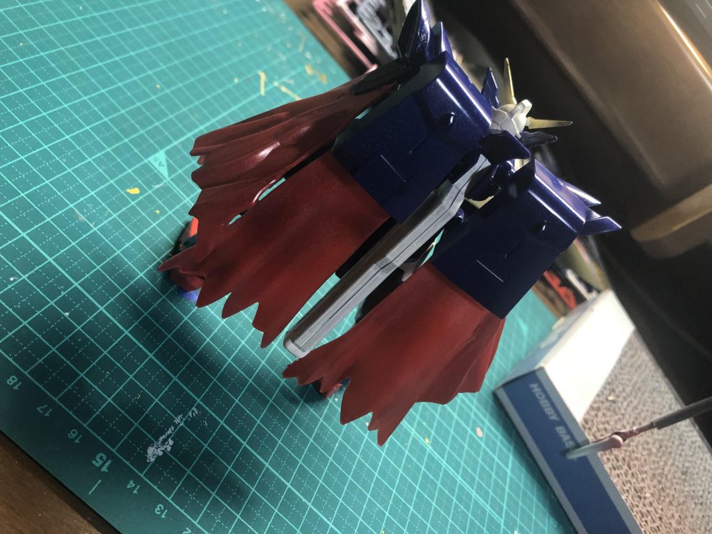 最初はノーネイムライフルでマントする予定だったのですが２つつけると思ったよりデカくてせっかくのスリムな感じが…てなったのでビームマントで統一しました