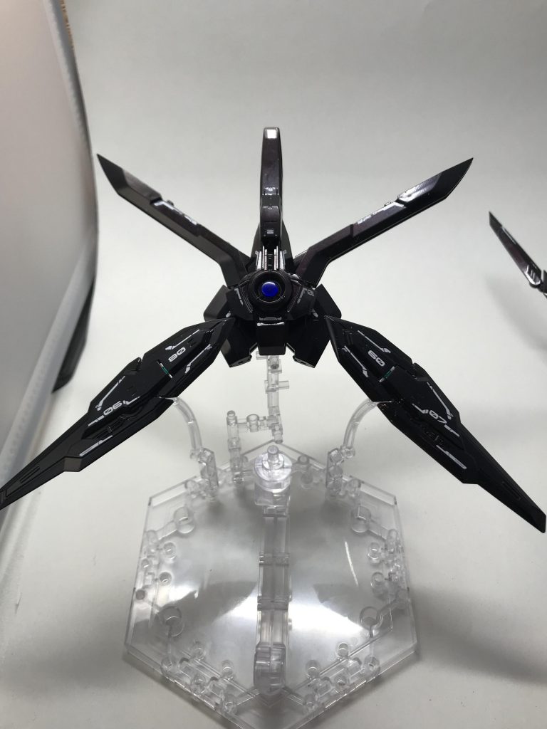 Xコネクト時の追加装備は直接本体には取り付けず、後ろでアームで独立しています。
理想は一体化したかったのですが、諦めました泣