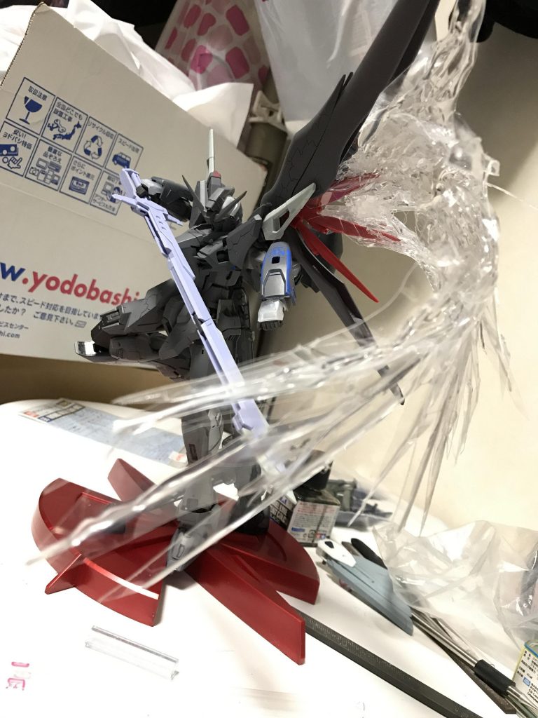 羽を含めて見せる方向で考えて作っています