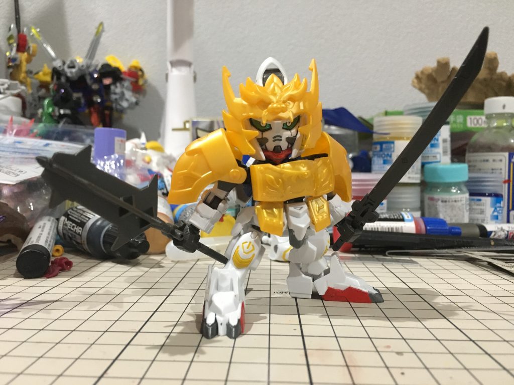 とりあえず全部つけてみた。金だとバルバトスのイメージとちょっと違うなと思って暗めの塗装にすることを決める。