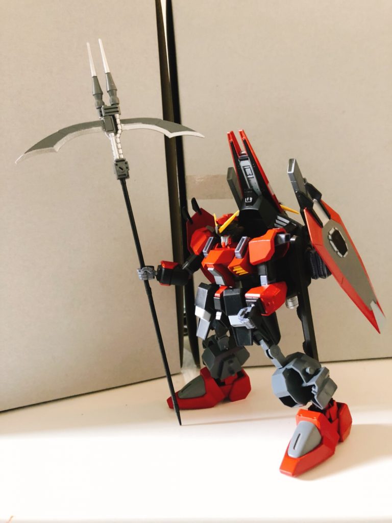 仮組み
フライルーのパーツを塗装中、立たせてみたくなったので立たせたのですが、膝関節が細すぎて不安になりますね。笑
塗装は、缶スプレーのみです。
ベースは全てグレーサフで、下地塗装はしていません。
使用したのは、
・Mr.Color
セミグロスブラック、ニュートラルグレー、明灰白色、ネイビーブルー、シャインレッド
・タミヤ
メタリックシルバー
です。