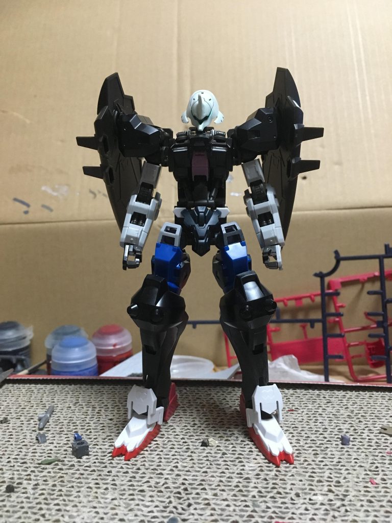 塗装前のすがた
腕が違いますね