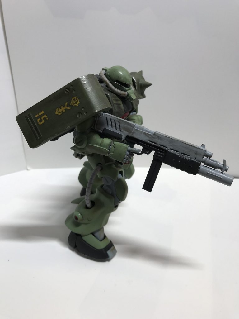 前回アップした、ザクⅡと同じ小隊の機体という設定でマーキングも施しました。