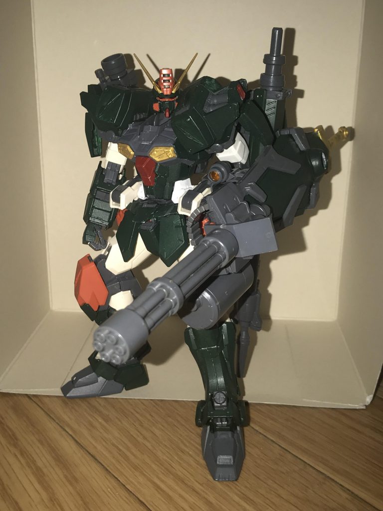 レオパルド風に構えることもできます。