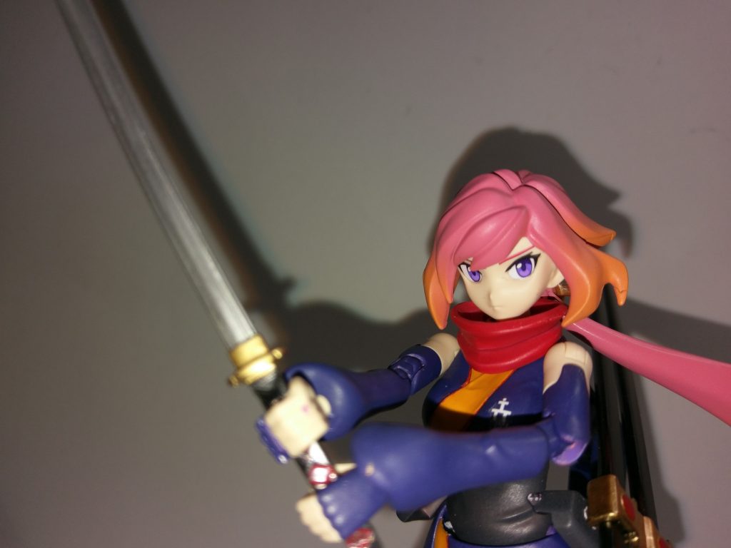 武器はクナイから日本刀に変更