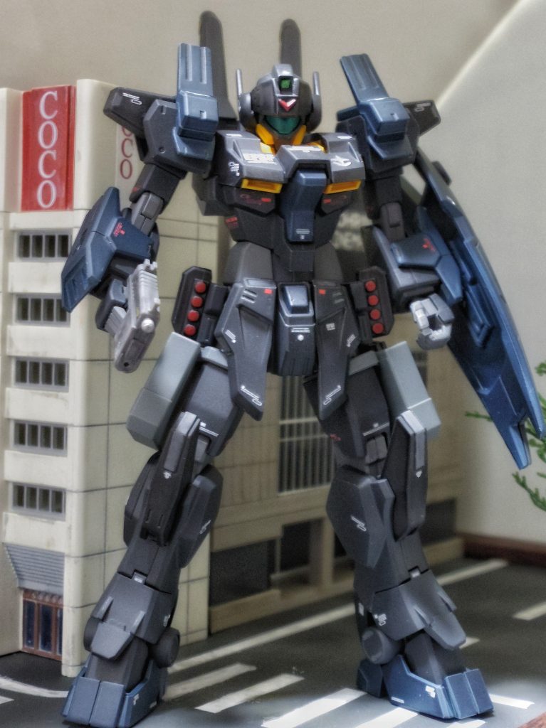 以上、ジムガーディアン(ズ)でした。
ジムは、まだこれしかつくったことないんですよね(  ̄▽ ̄)
4機ぐらい積んであるので、7月9日のジムの日には、別のジム投稿したいなぁ~