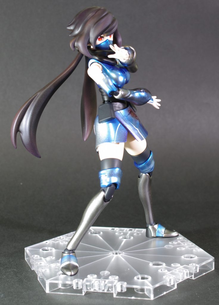 実物はこんな感じで髪の色合いがはっきり見えます。