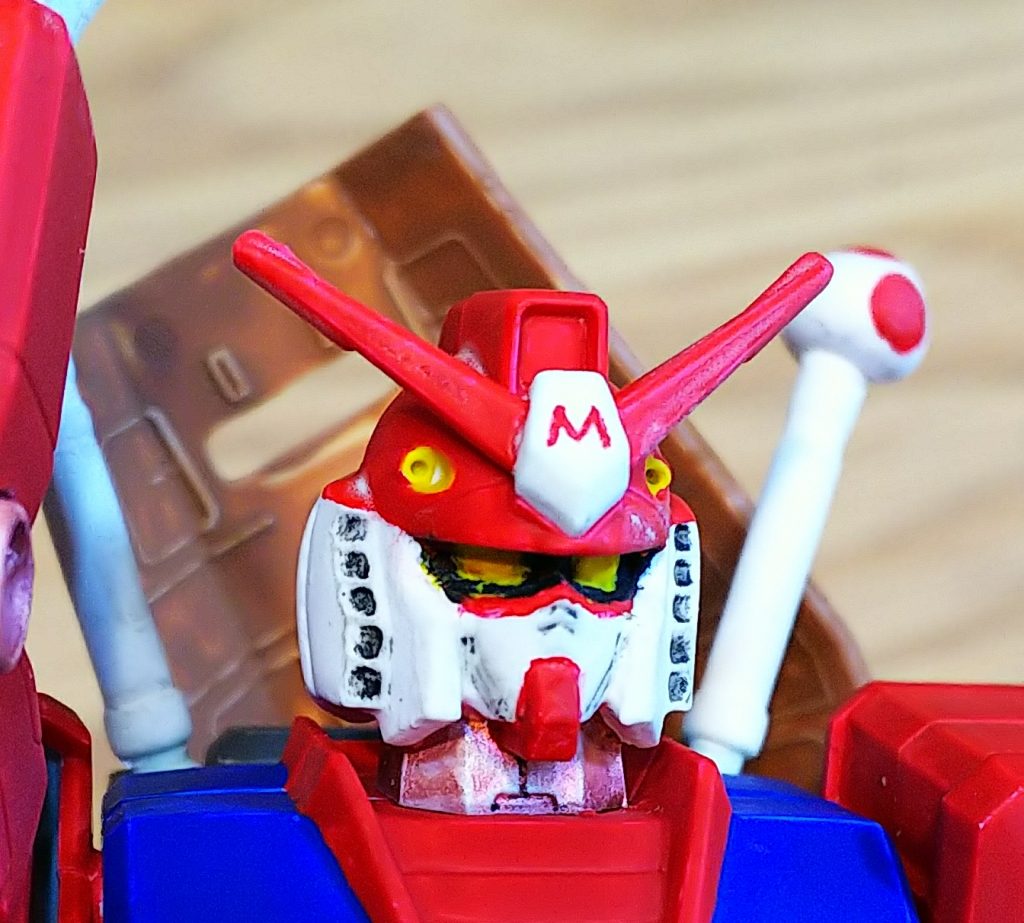 顔面?部分は細かい塗りわけが多くて苦戦しましたが、フリーハンドでの一発描きにしては上出来だったと思う!(笑)
地味にこの部分だけ墨入れしてあったり…。