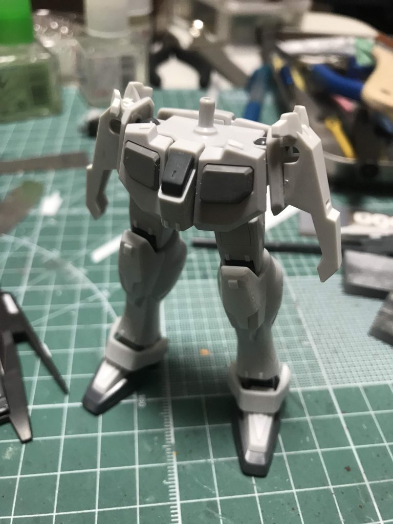 ウエストパーツが物足りなかったので何のパーツか忘れましたが使用