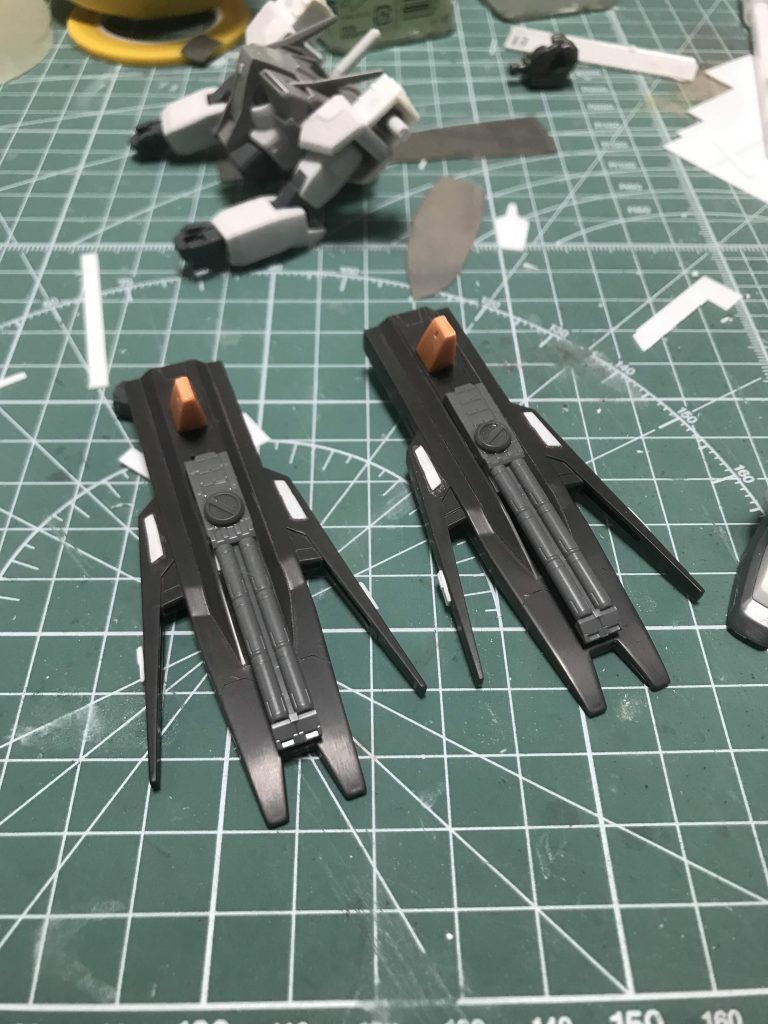 肩パーツはHGヴィダールのパーツを使用