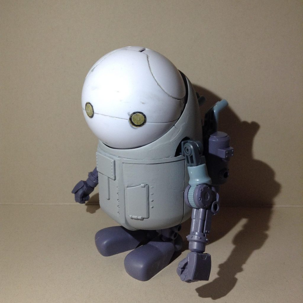 頭と胴体のバランスが、イメージと違うと悩み始める。