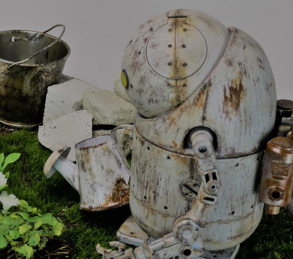 ジョーロをよく見ると穴が開いていて、ほとんど水が漏れてる設定です。そのへんゲームより酷い・・・