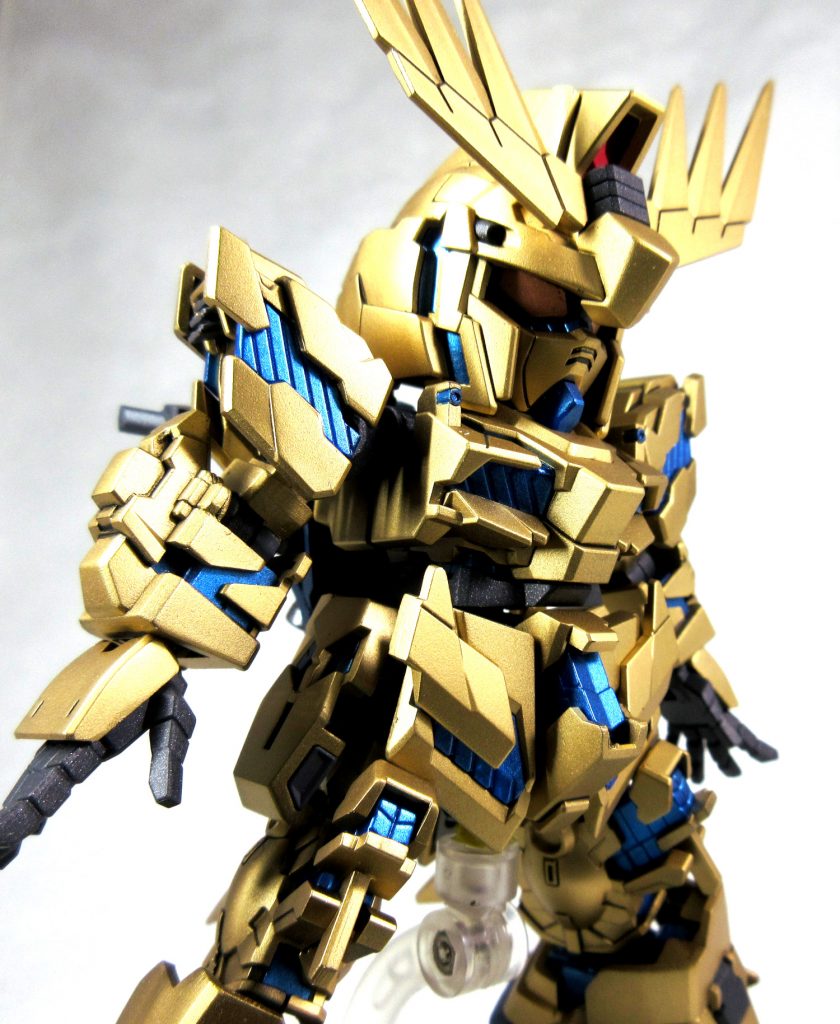 メインカメラはプラバンに赤のラピーテープ貼り付け
ハンドパーツは次元ビルドナックルLサイズ