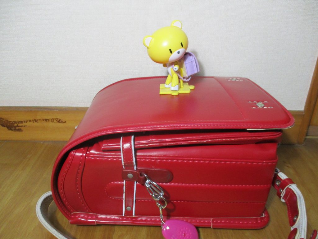 ランドセル(本物)と一緒にw