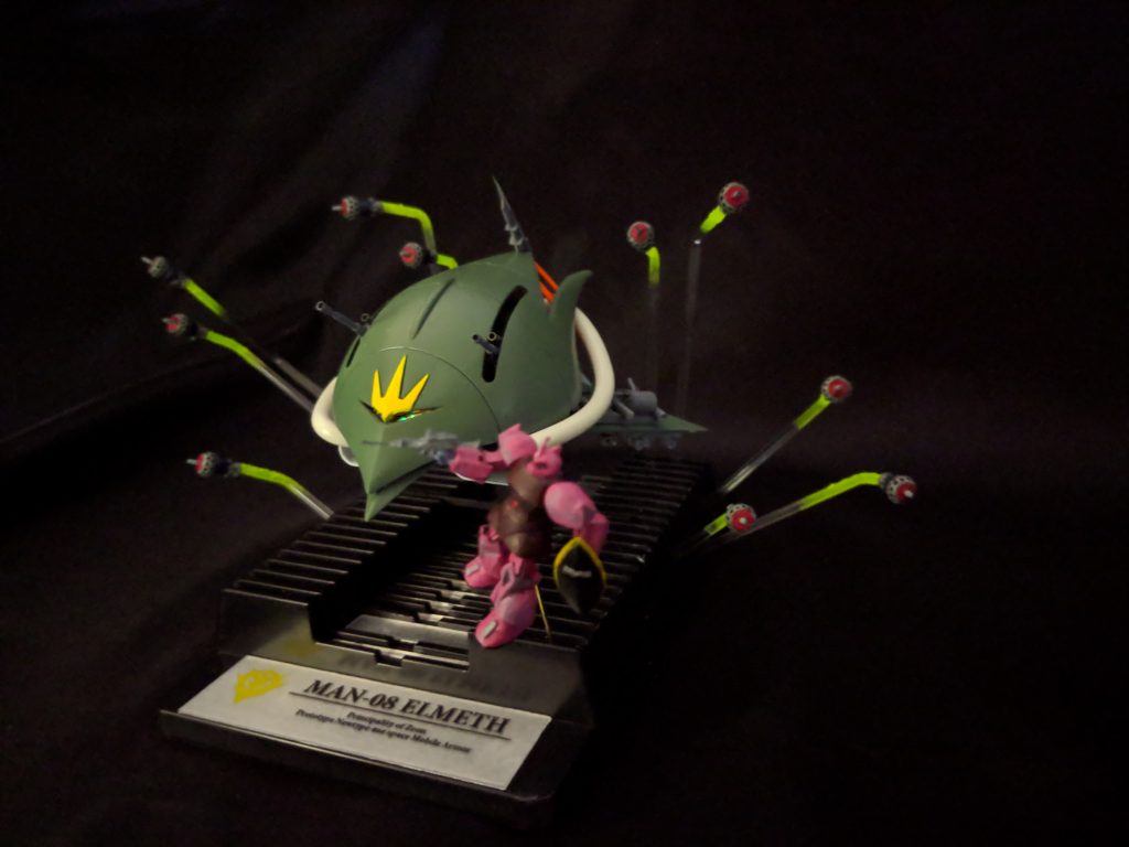 暗くすると飛んでるみたいに

…見えますよね？