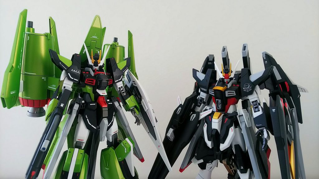 アメストベースの他改造機と並べても一回りでかく感じます。
おまけでフェイスチェンジ★
悪役顔のカオスですが、これはこれでしっくりきます。