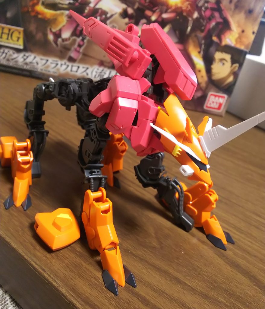 ガンダムフレームを使って大型機を作ろうとしていました。