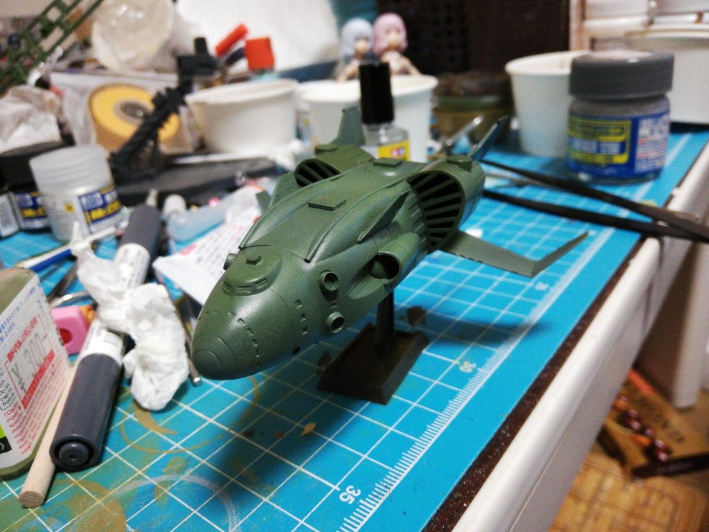 ザクダークグリーンで塗装した第一段階