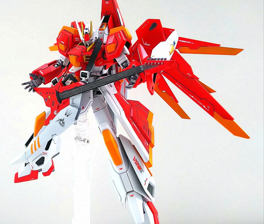 三代目がやる「登場演出をさせてもらうっ！！」をホットアメイジングでやるときにと考えドラグーンユニットでV字ギターを作成！ ビートドラグーンV ムスタング！ 発動するとヴェステージのサビが１フレーズ流れる、、、それだけで武装としてなんの役にもたちません(笑) ギターのステッカーのようにSEEDに登場するエンブレムを乱雑に配置して貼ってます♪