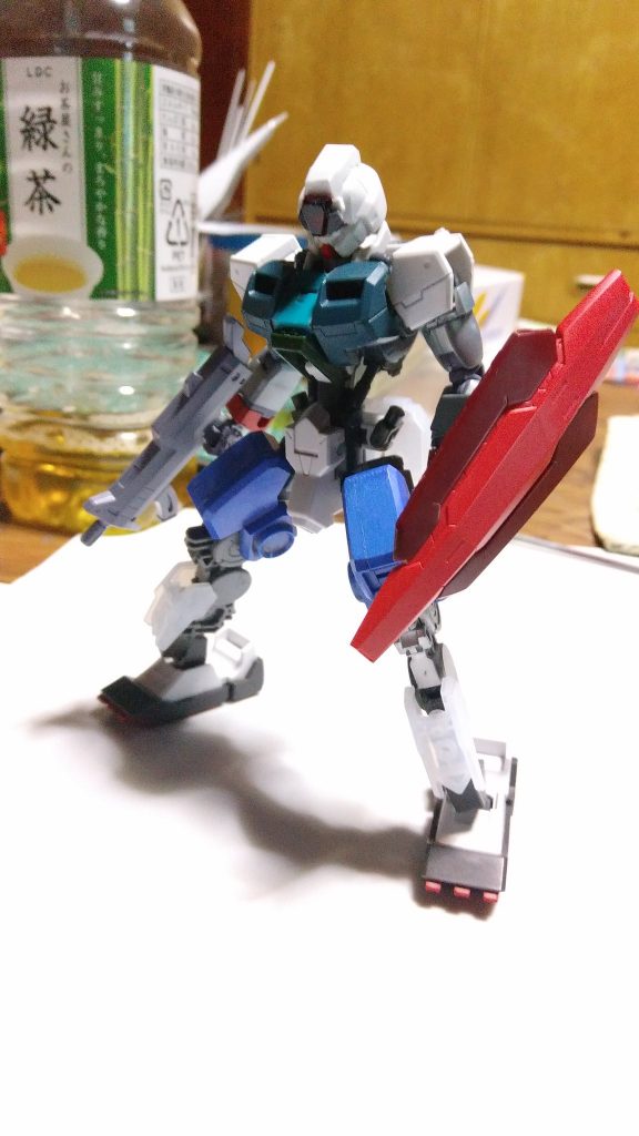 製作中期
変更は特に無い
シールドはアストレアのシールドでフトモモのベースはシュヴァルベです