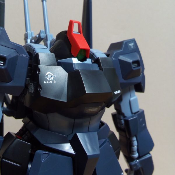 ＭＧリック・ディアス