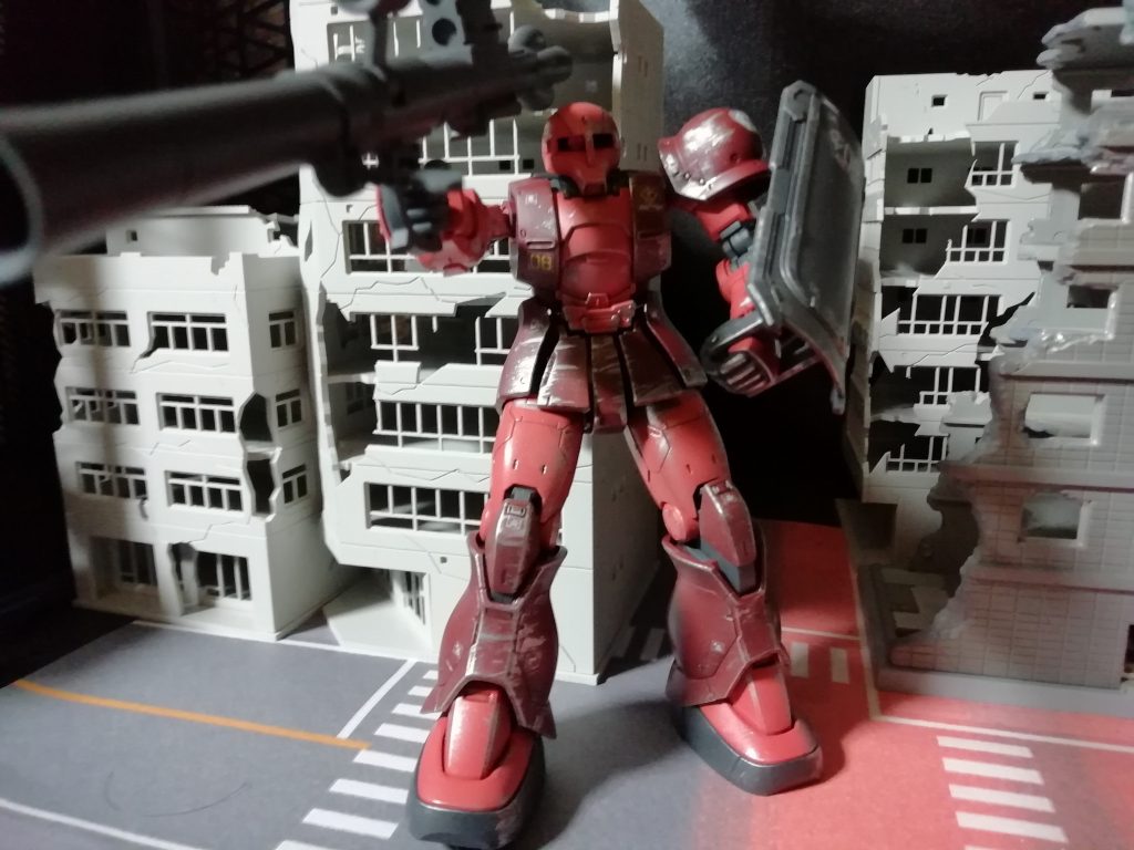 ザクⅠ　シャア専用機　THE　ORIGIN　–2枚目/制作者：新人メカニック