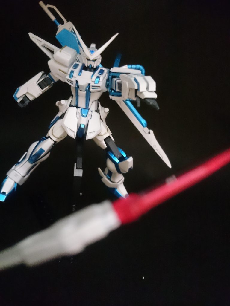 ビームブーメラン 

アイディールSと同じ肩に装備してある投擲武器