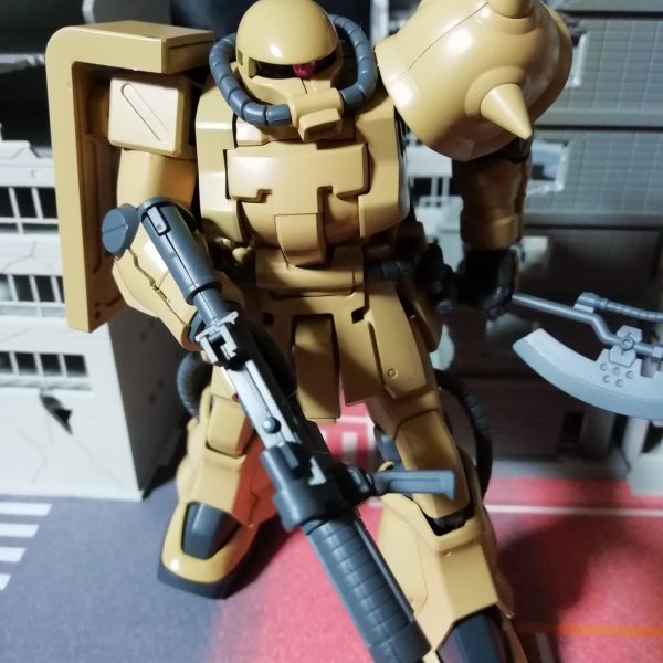 ザクⅡ　F2型　キンバライト基地仕様　サンドカラー