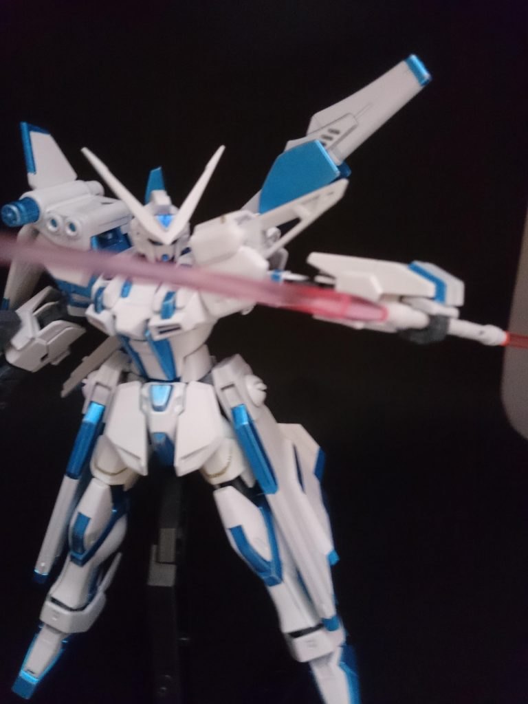 ラケルタビームサーベル

両腰部に装備されているビームサーベル
アイディールRの唯一の近距離武装
連結させることも可能