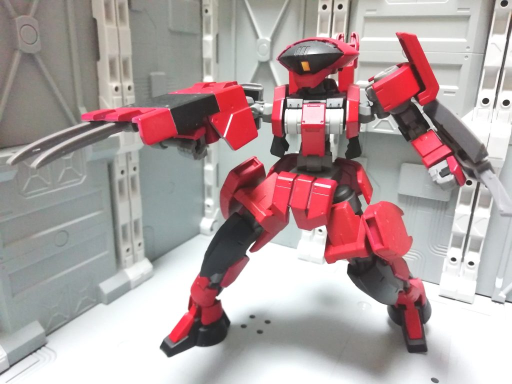 シールドクロウで格闘