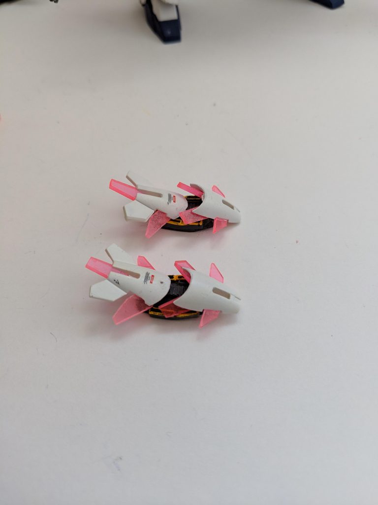 こんな形で取り外せます
デカールが切れたので、脱着前後で見た目変わりますが気にしない
再販はよ