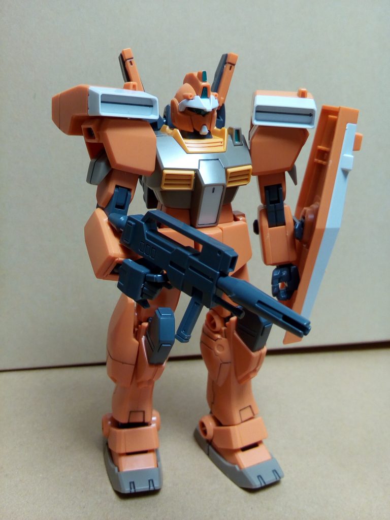 素組みにスミ入れのみですがジム好きの私には上出来です。