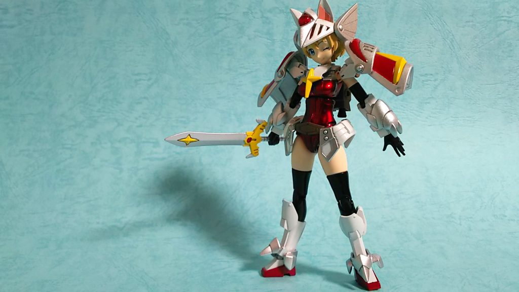 赤・白・シルバーをメインカラーに塗装。
白はクレオスクリスタルカラーのルビーレッドを重ねてます。
本体は赤のキャンディ塗装で女性的なボディラインの強調を狙ってみたり。