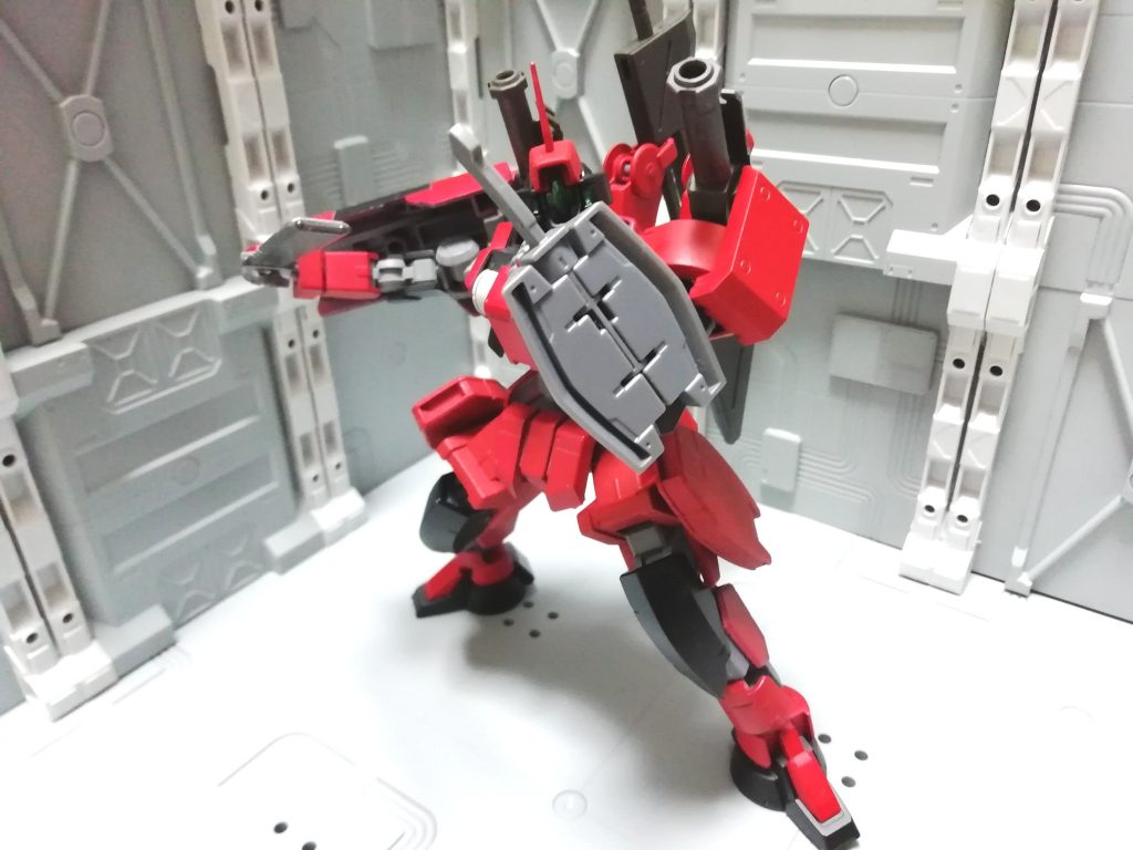 シールドアックス。ゲイレール系最大の記号なのでそのまま装備