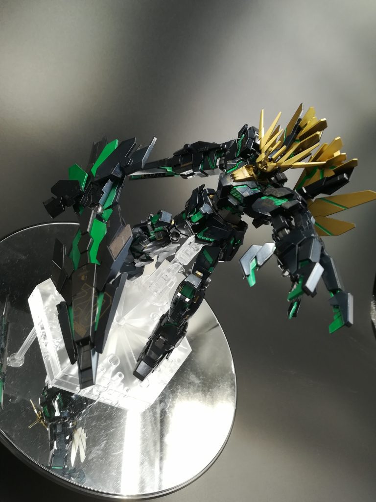 アームドアーマーVNはバンシィ•ノルンのユニコーンモードに付属するものを使用しています!