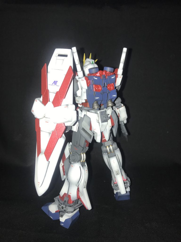 デカールはHGユニコーンガンダム用の水転写をほぼ使用しました。