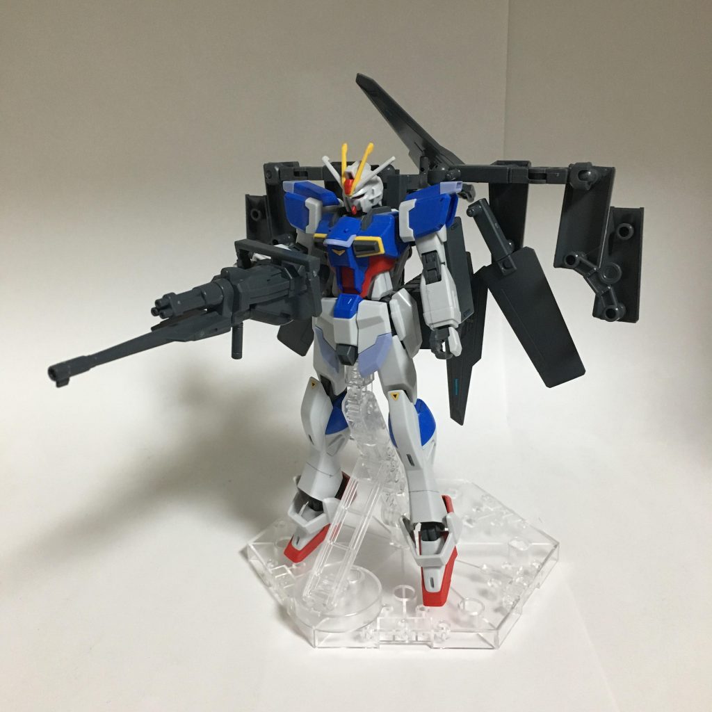 攻撃形態、正面。