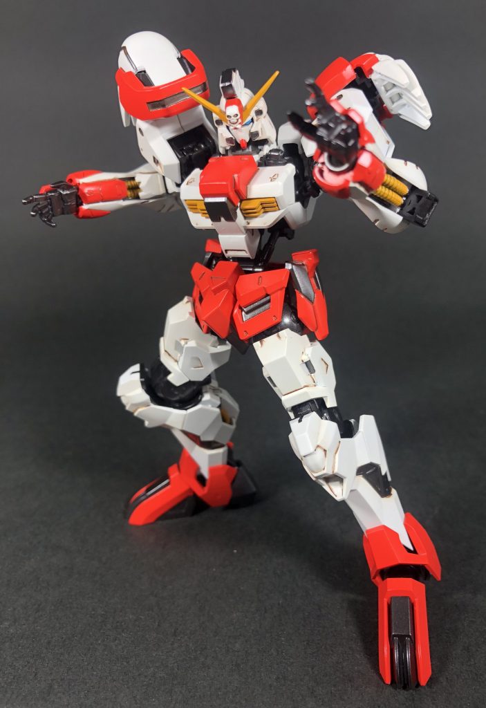 ポーズなどいろいろ。
スカルガンダム、一話限りのヤラレ役の割には妙にカッコよくて好きなんですよね。
かねてから何らかの形で製作したいと思っていたので、目標を果たせてよかったです。