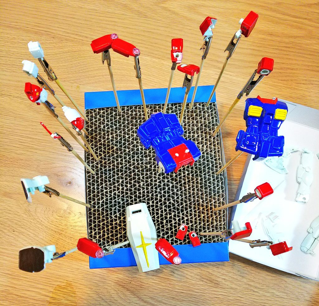 アクリジョンは発色がメチャクチャいいので、塗るのが楽しくて仕方なかったo(^o^)o