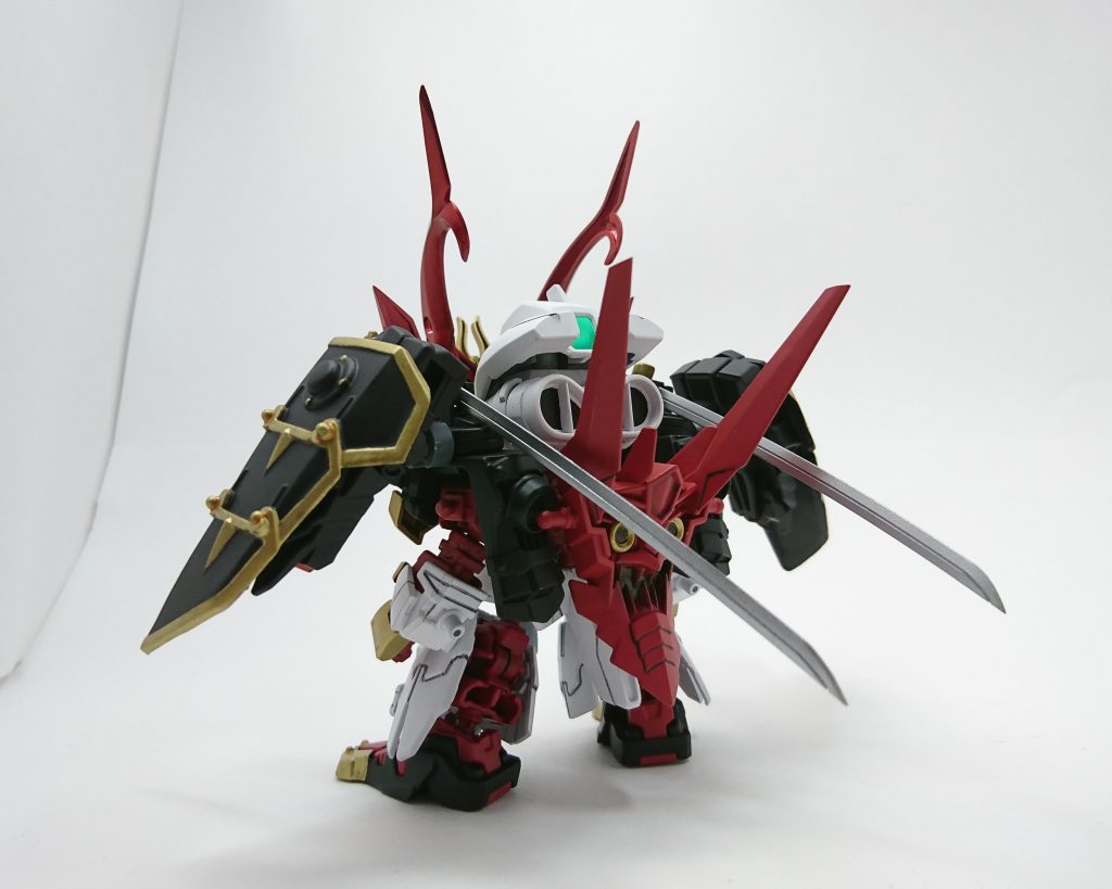 赤鬼(せっき)将軍戦国アストレイ頑駄無–3枚目/制作者:栗