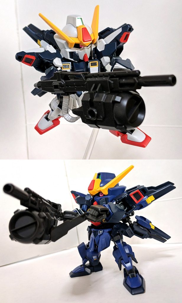 特徴的なIフィールド・ランチャーもしっかり両手で持たせる事が可能、モノアイも可動するので表情付けもしやすいです