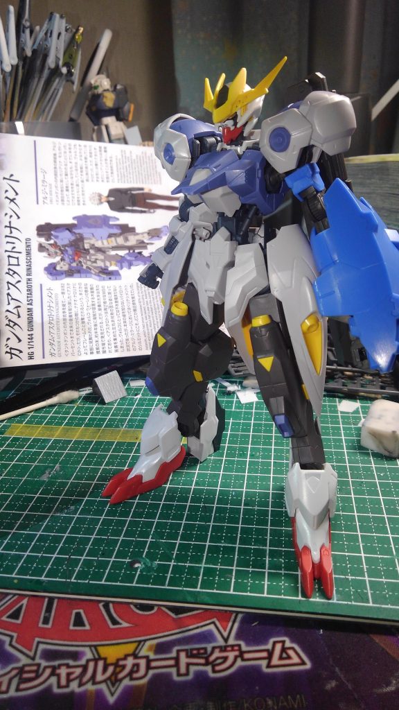 鉄血キットを複数ミキシングしていてベースができました。